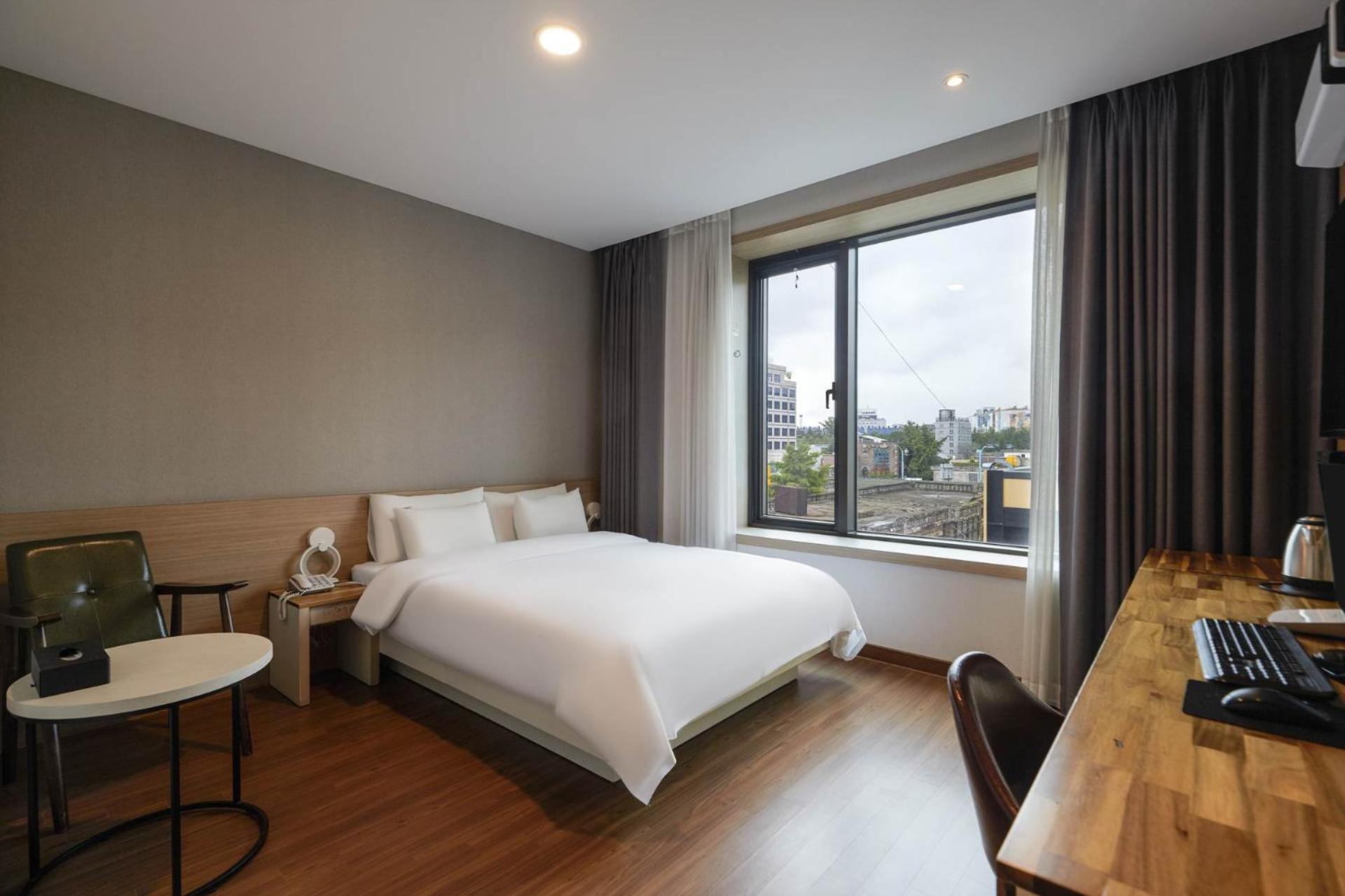Incheon Blue Marine Hotel Екстер'єр фото