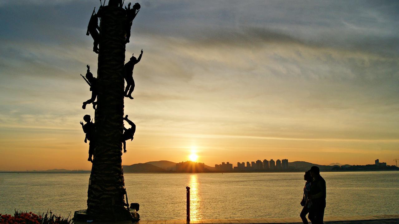 Incheon Blue Marine Hotel Екстер'єр фото