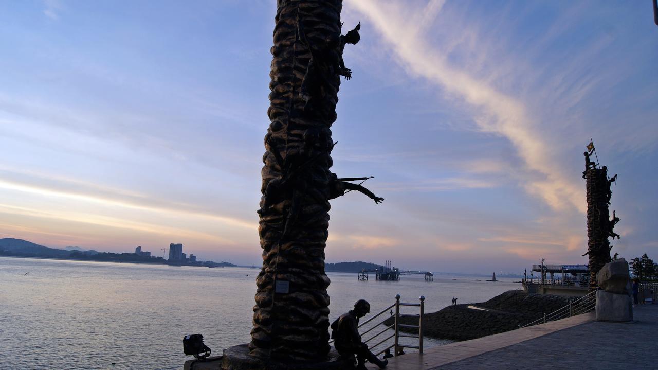 Incheon Blue Marine Hotel Екстер'єр фото