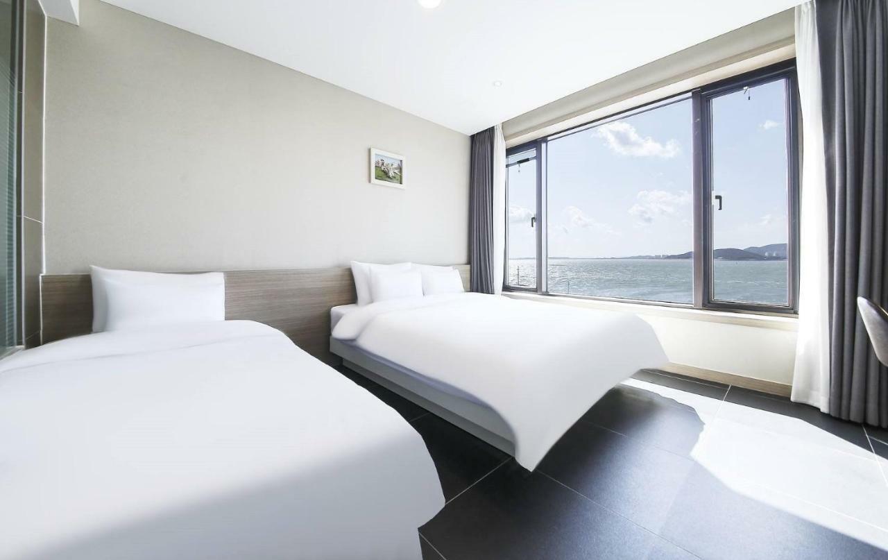 Incheon Blue Marine Hotel Екстер'єр фото